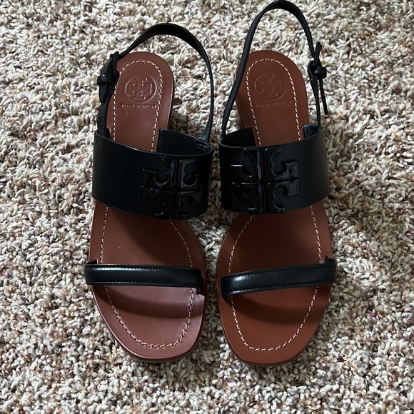 Tory Burch Shoes - EUC! Tory Burch Perfect Black Everly Heeled Sandals!